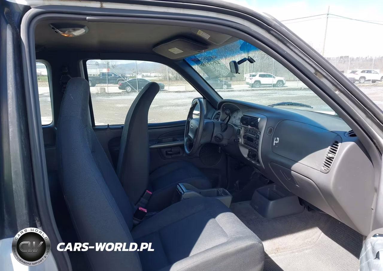 2002 Ford Explorer Sport VIN:1FMYU70E12UC03983 - 5
