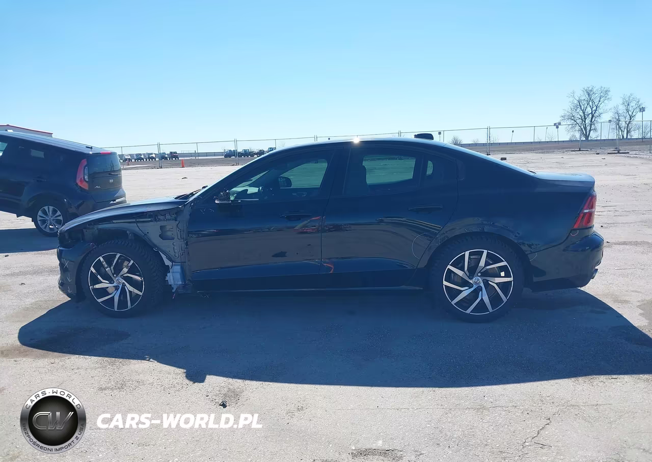 2020 Volvo S60 T6 Momentum VIN:7JRA22TKXLG057049 - 14