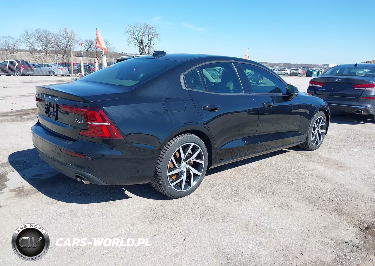 2020 Volvo S60 T6 Momentum VIN:7JRA22TKXLG057049 - 4