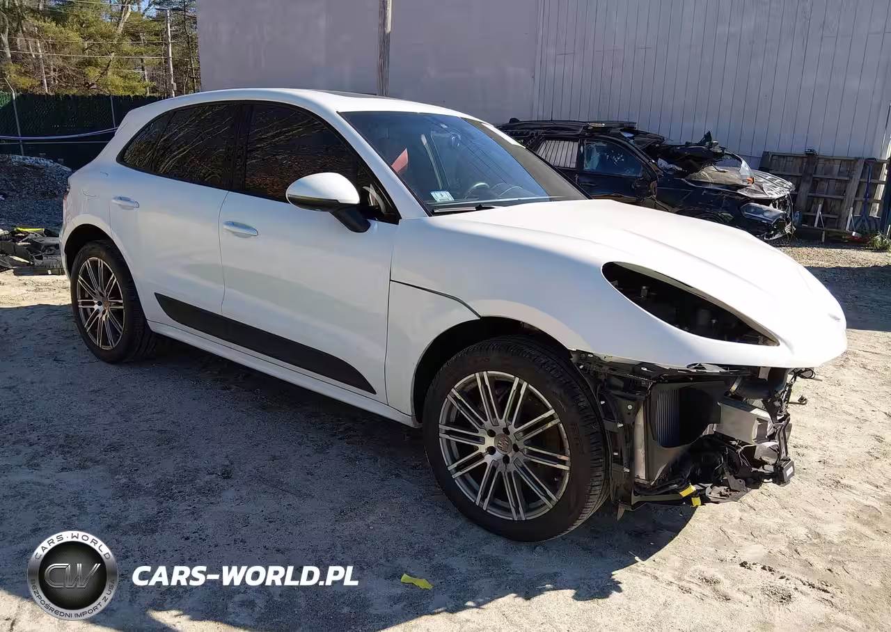 2015 Porsche Macan S