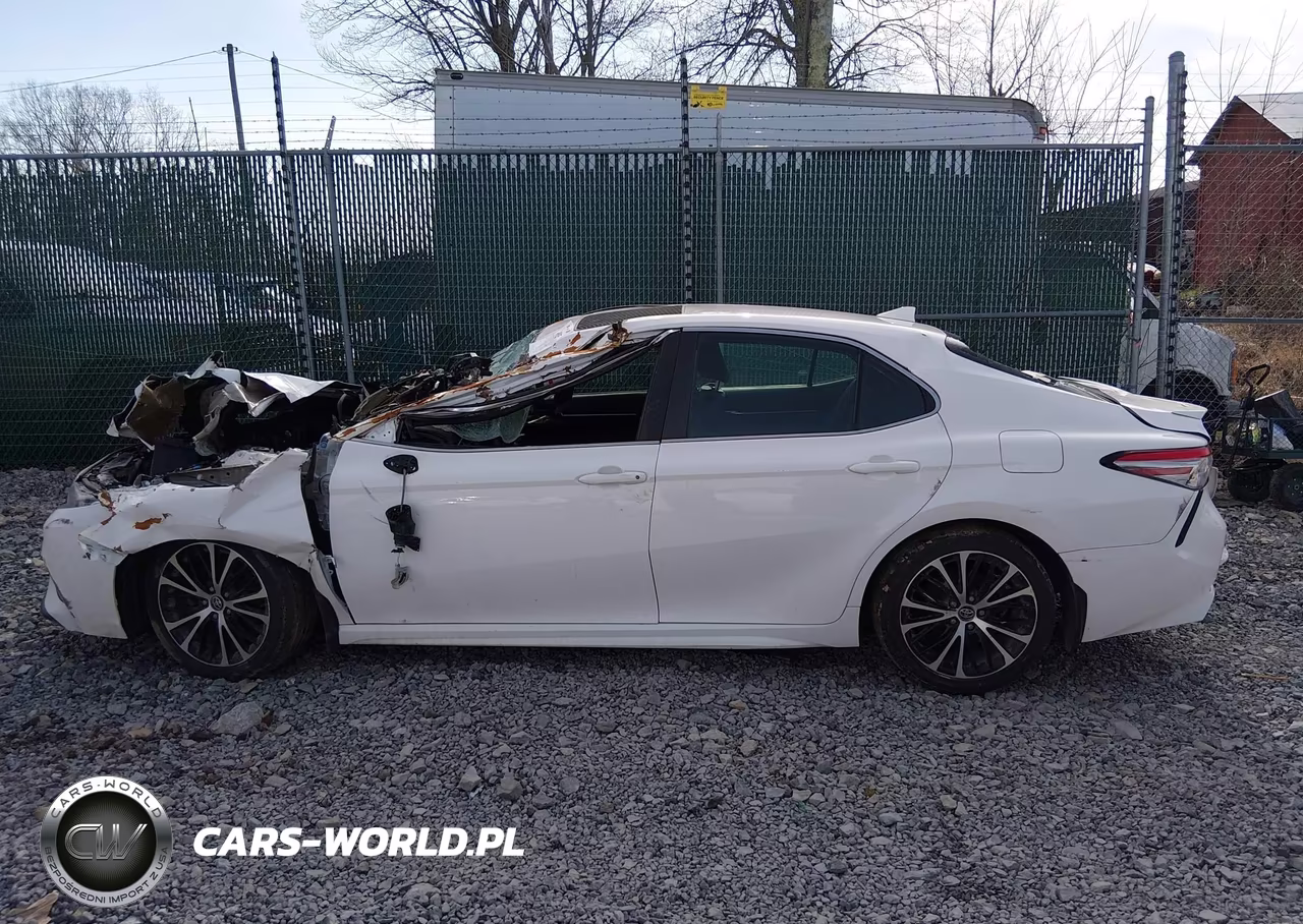 2018 Toyota Camry Se VIN:4T1B11HK8JU112214 - 13