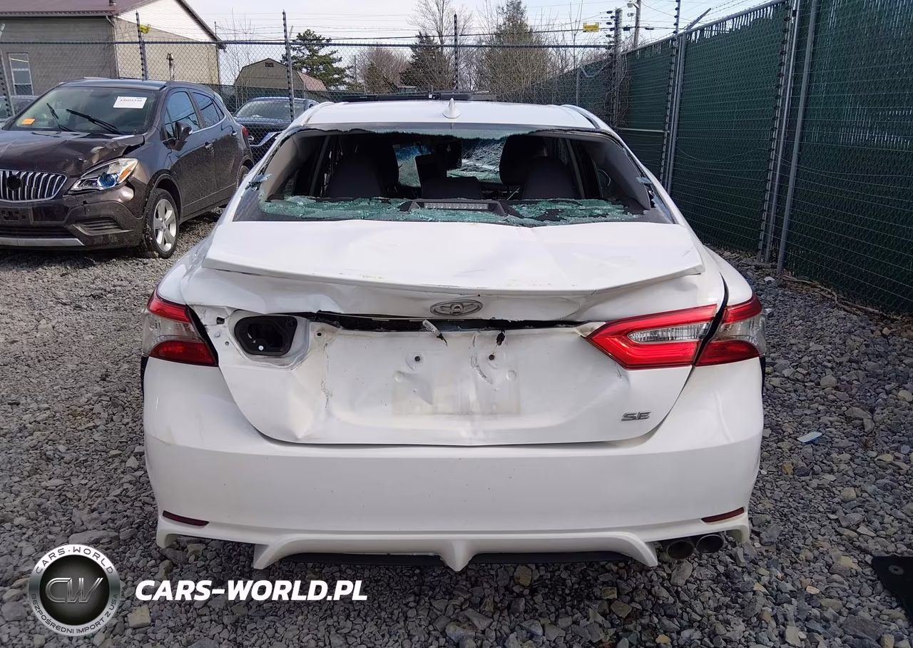 2018 Toyota Camry Se VIN:4T1B11HK8JU112214 - 15