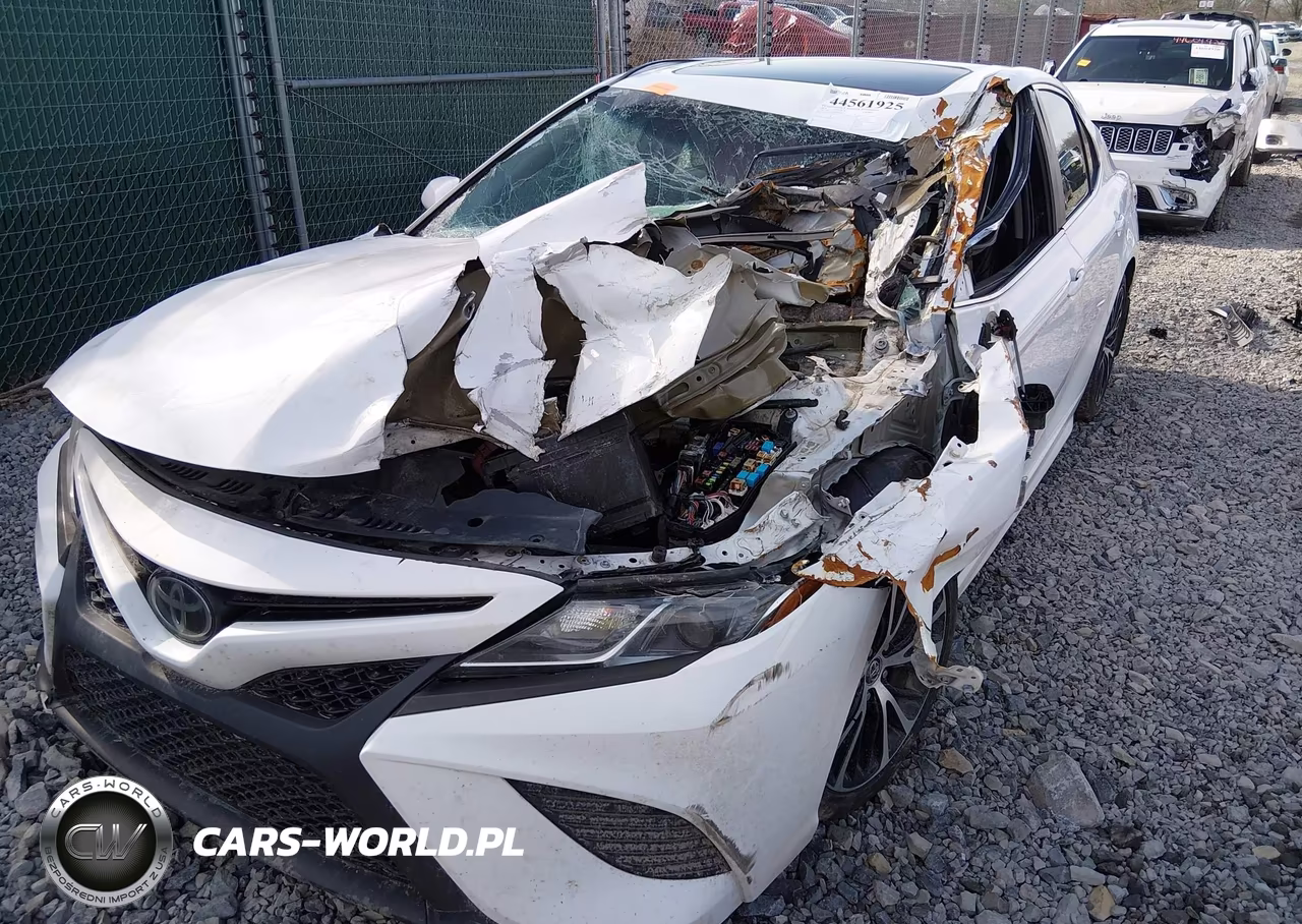 2018 Toyota Camry Se VIN:4T1B11HK8JU112214 - 6