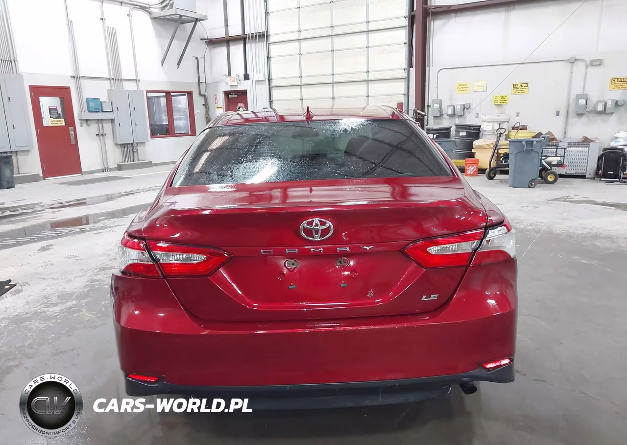 2019 Toyota Camry Le VIN:4T1B11HK5KU692328 - 16
