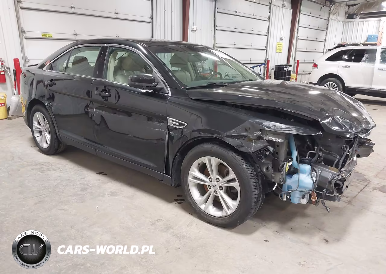 2013 Ford Taurus Sel