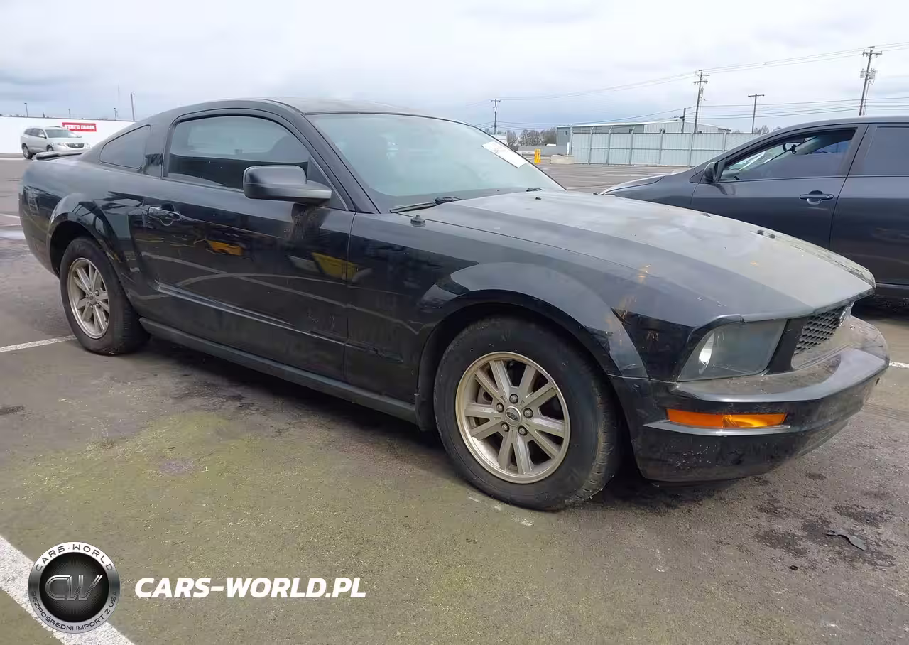 2007 Ford Mustang V6 Deluxe-V6 Premium