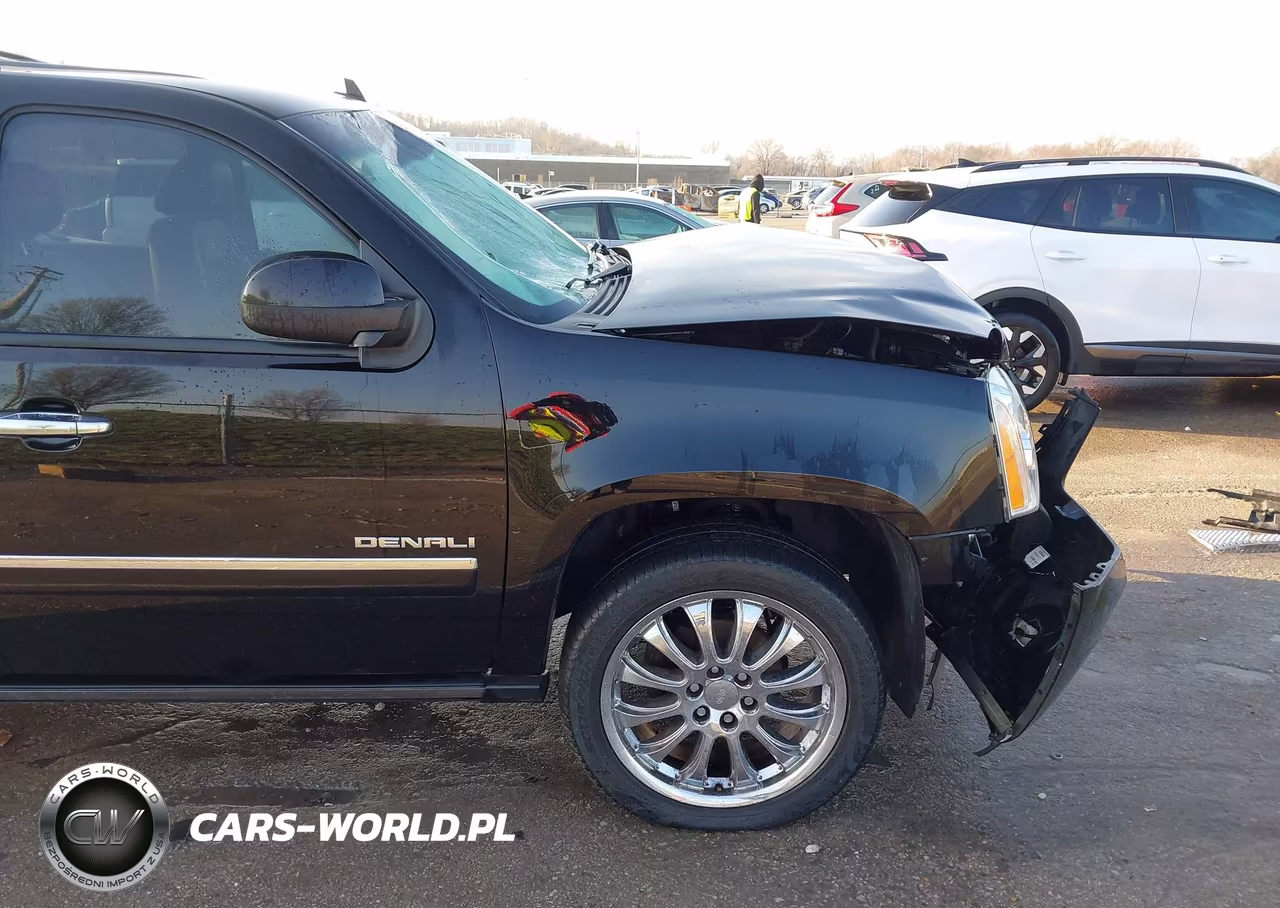 2014 GMC Yukon Denali VIN:1GKS2EEF2ER129863 - 17