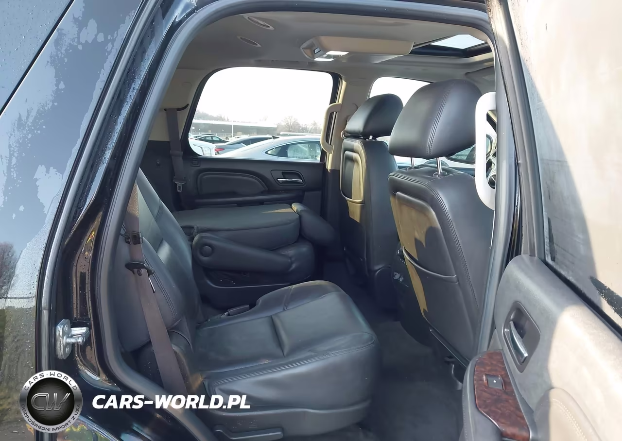 2014 GMC Yukon Denali VIN:1GKS2EEF2ER129863 - 8