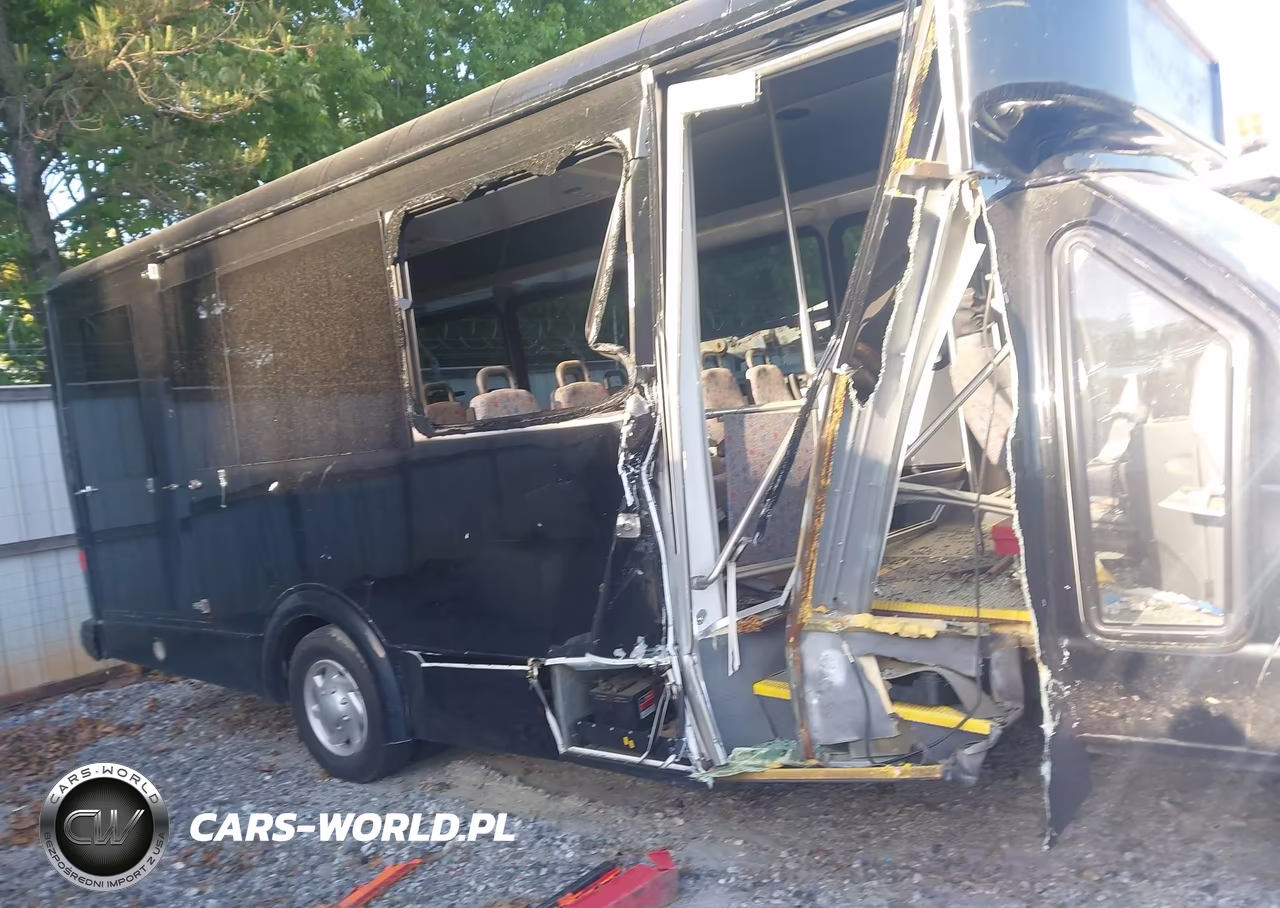 2012 Ford E-450 Cutaway VIN:1FDFE4FS3CDB21898 - 12