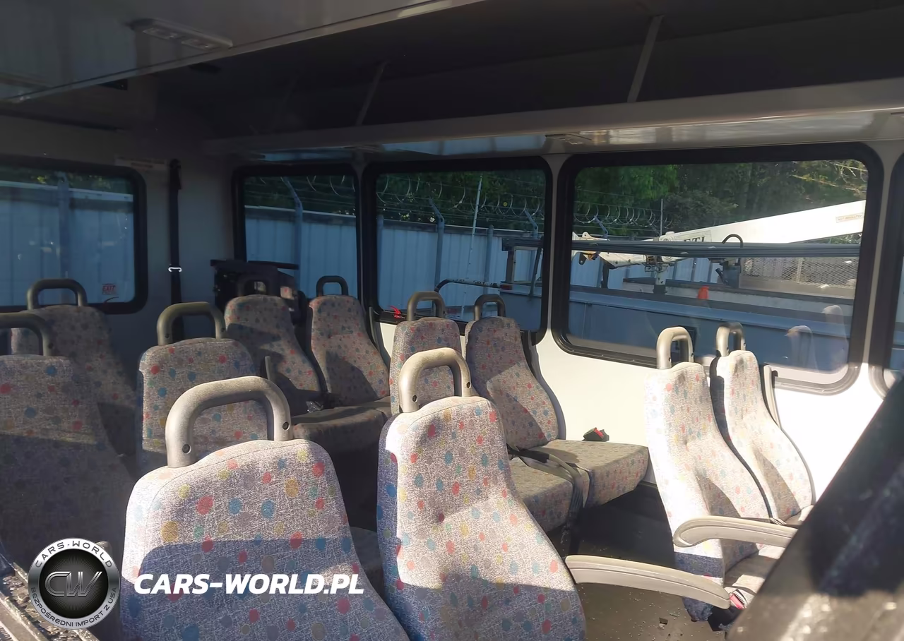 2012 Ford E-450 Cutaway VIN:1FDFE4FS3CDB21898 - 6