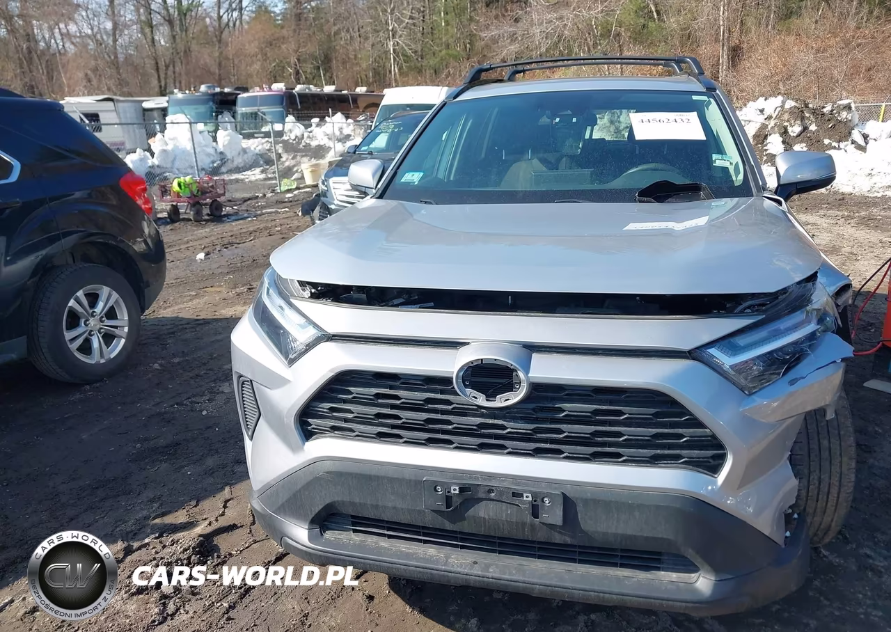 2024 Toyota Rav4 Xle VIN:2T3P1RFV2RC478661 - 12