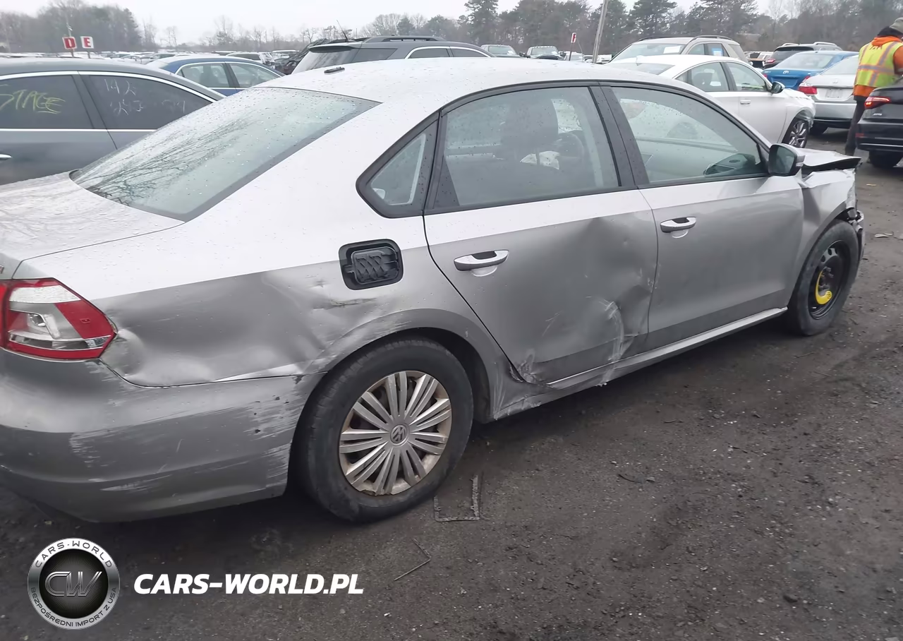 2014 Volkswagen Passat 1.8T S VIN:1VWAT7A39EC111713 - 4