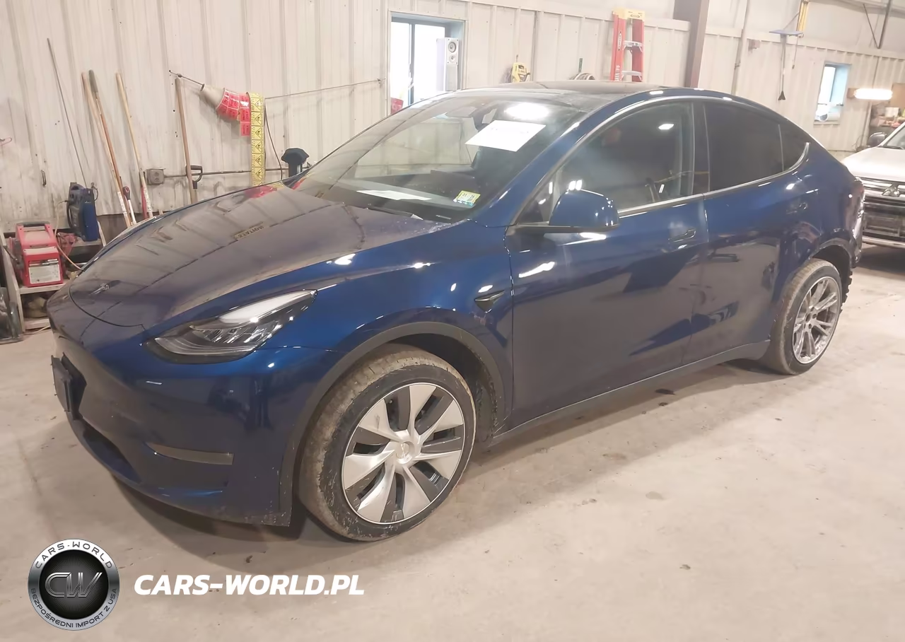 2023 Tesla Model Y Awd-Long Range Dual Motor All-Wheel Drive VIN:7SAYGDEE8PA040705 - 2