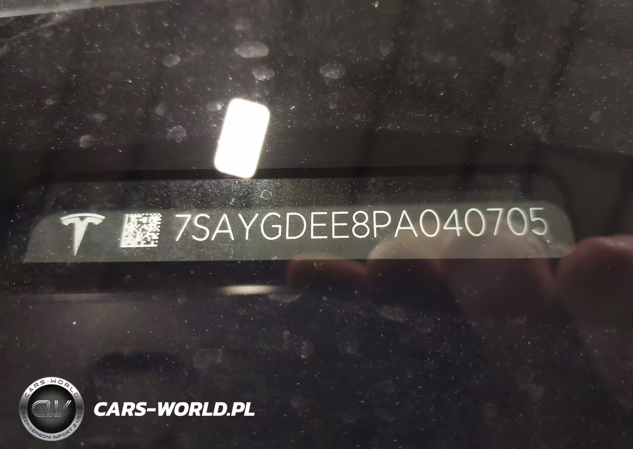 2023 Tesla Model Y Awd-Long Range Dual Motor All-Wheel Drive VIN:7SAYGDEE8PA040705 - 9