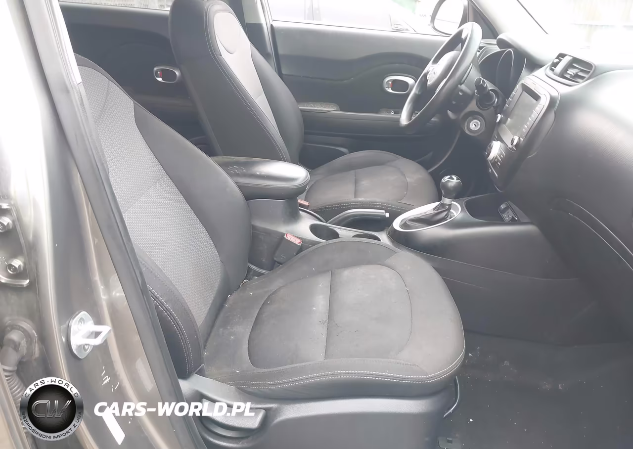 2018 Kia Soul + VIN:KNDJP3A55J7607693 - 5
