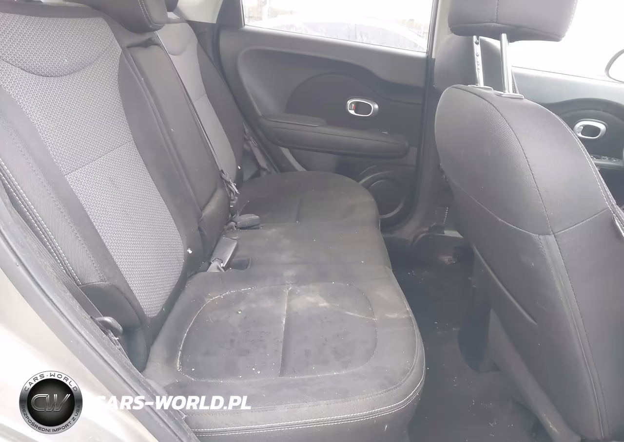2018 Kia Soul + VIN:KNDJP3A55J7607693 - 8