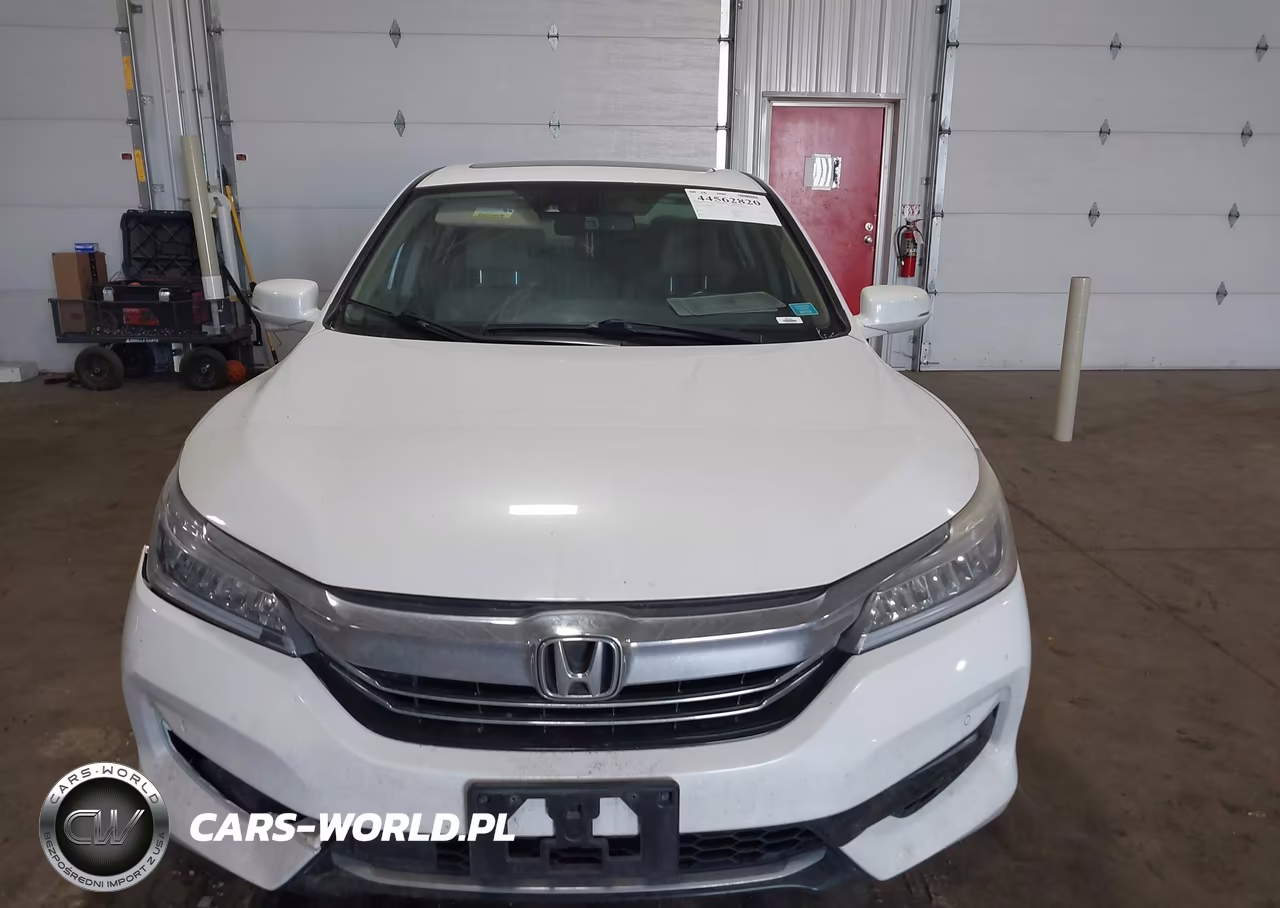 2017 Honda Accord Hybrid Touring VIN:JHMCR6F72HC018115 - 12