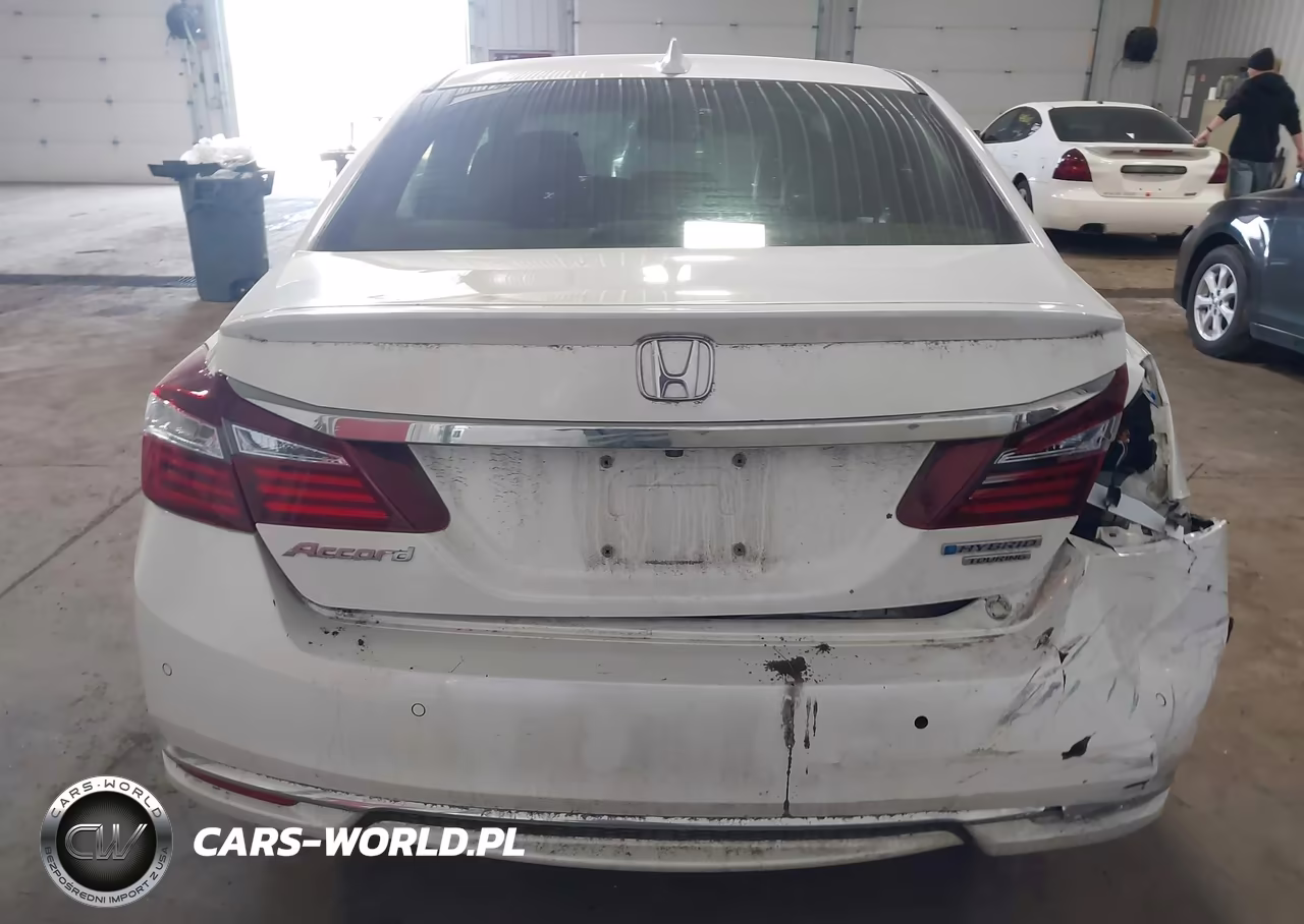 2017 Honda Accord Hybrid Touring VIN:JHMCR6F72HC018115 - 16
