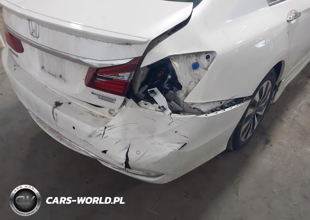 2017 Honda Accord Hybrid Touring VIN:JHMCR6F72HC018115 - 6