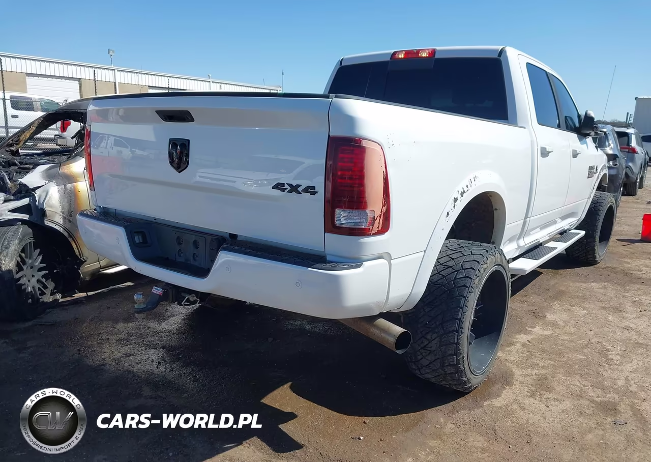 2018 Ram 2500 Laramie 4X4 6'4 Box VIN:3C6UR5FL2JG350448 - 4