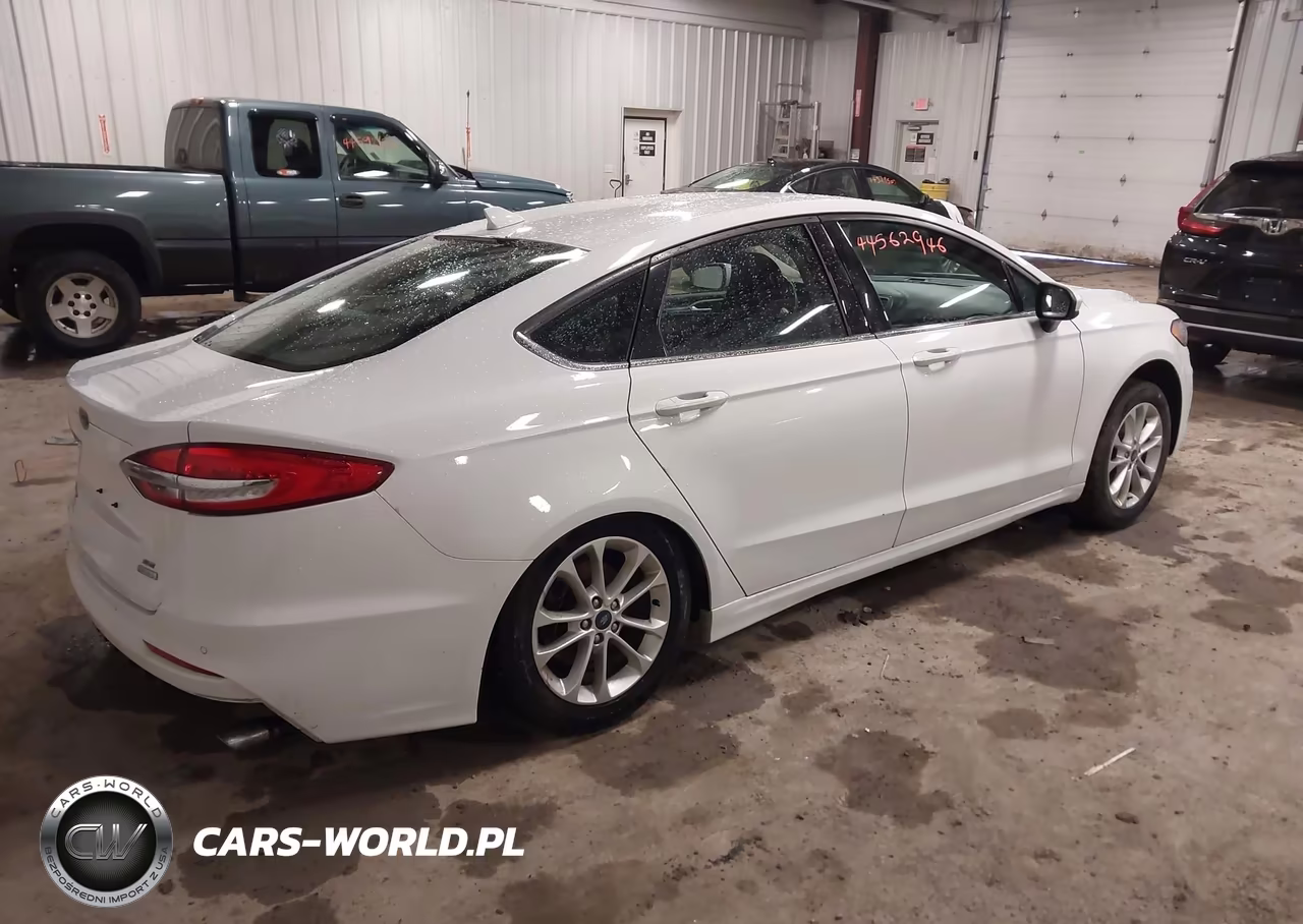 2019 Ford Fusion Se VIN:3FA6P0HD5KR217842 - 4