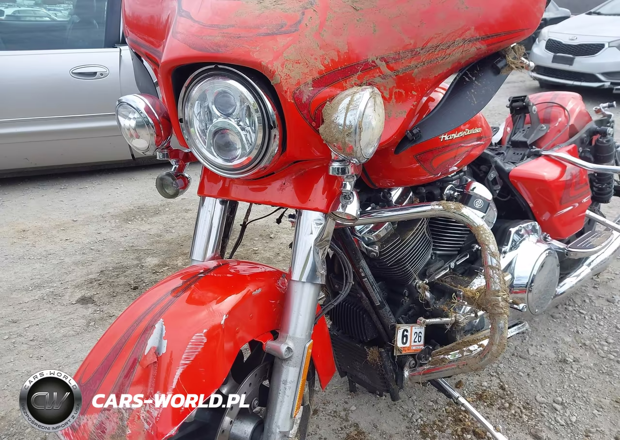 2017 Harley-Davidson Flhxs Street Glide Special VIN:1HD1KRC17HB632001 - 16