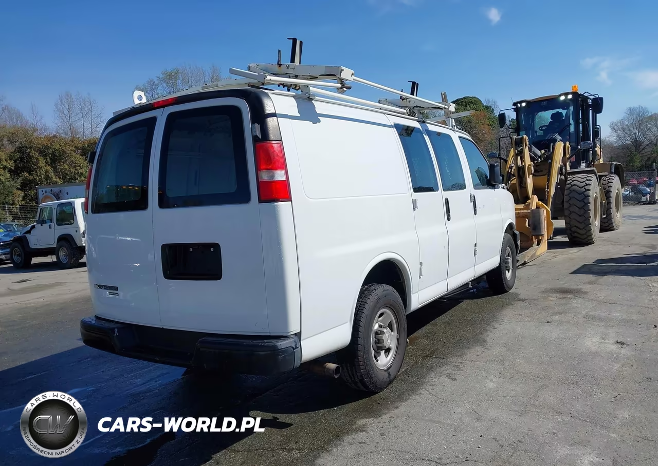 2016 Chevrolet Express 2500 Work Van VIN:1GCWGAFF3G1339749 - 4