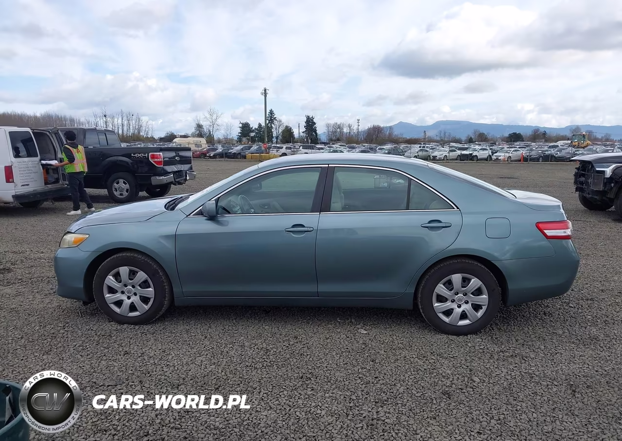 2011 Toyota Camry Le VIN:4T1BF3EK0BU723390 - 14