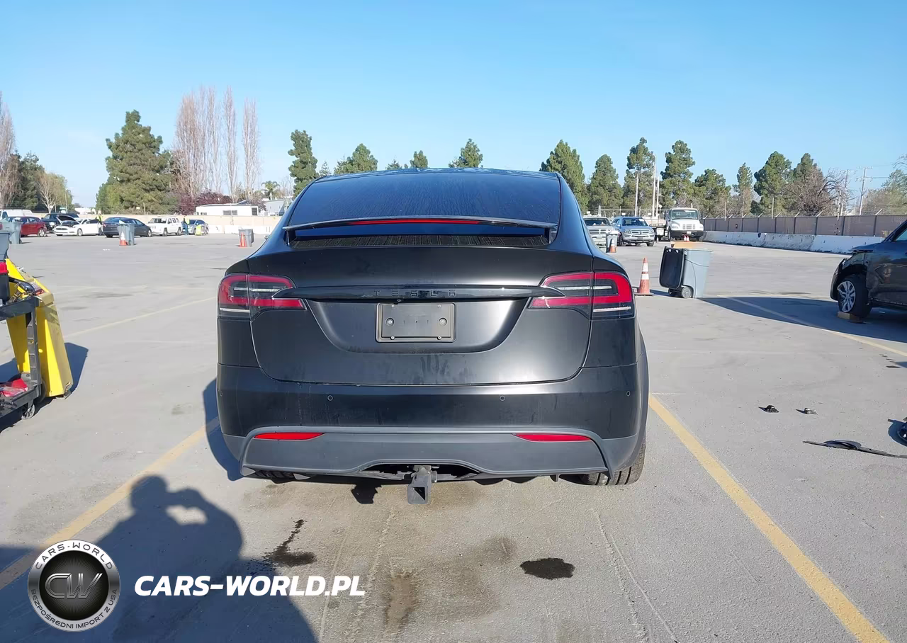 2022 Tesla Model X Dual Motor All-Wheel Drive VIN:7SAXCAE55NF350168 - 17