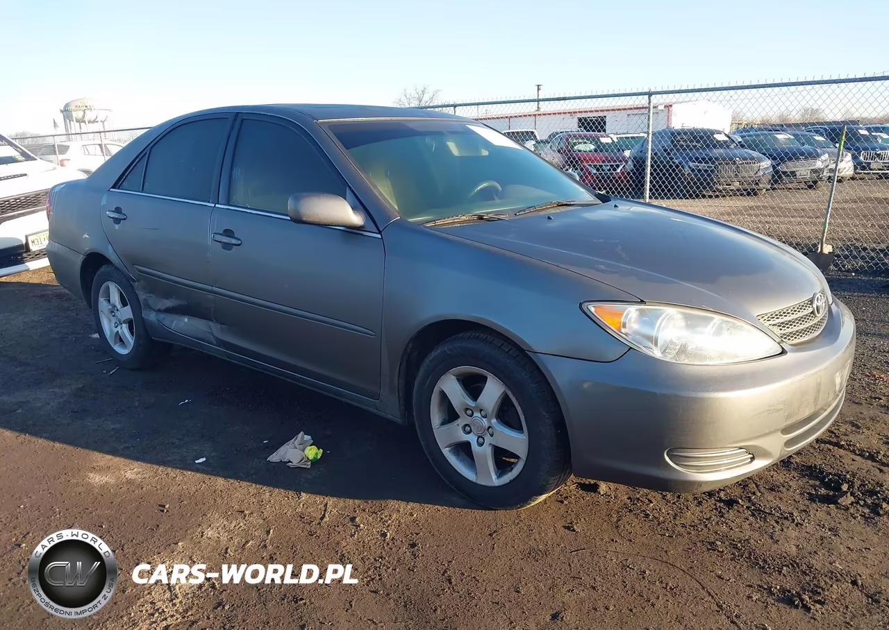 2004 Toyota Camry Le