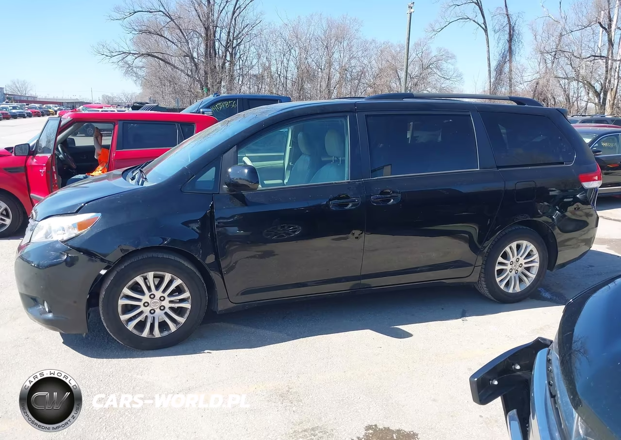2011 Toyota Sienna Xle V6 VIN:5TDYK3DC1BS100188 - 14