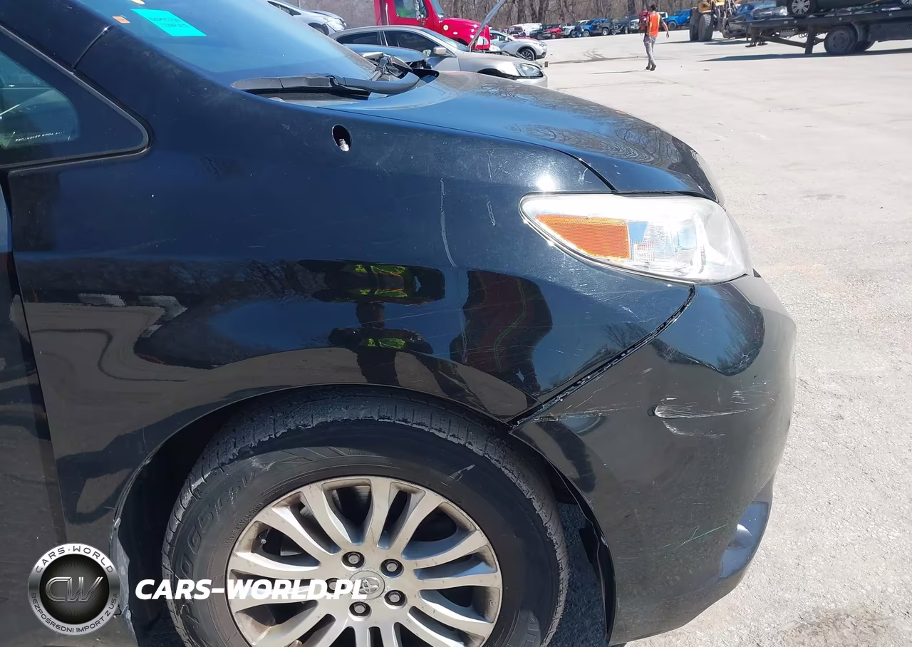 2011 Toyota Sienna Xle V6 VIN:5TDYK3DC1BS100188 - 18