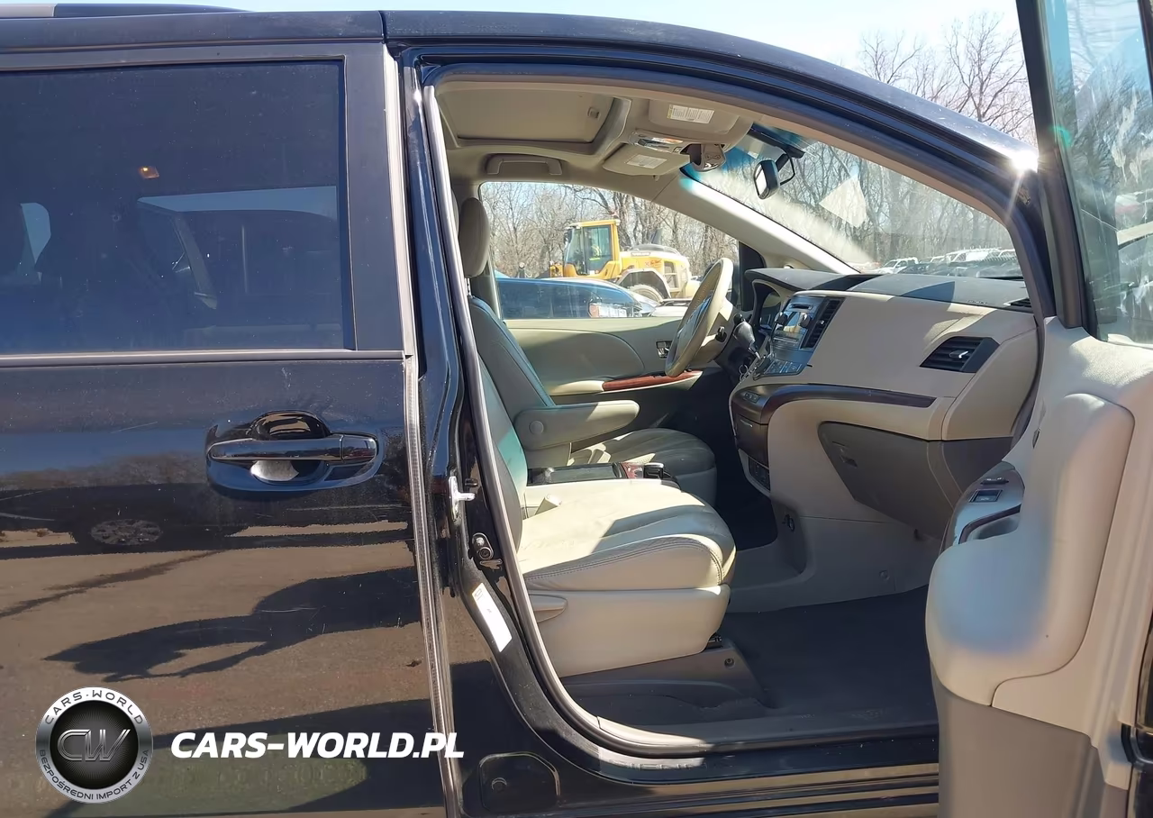 2011 Toyota Sienna Xle V6 VIN:5TDYK3DC1BS100188 - 5