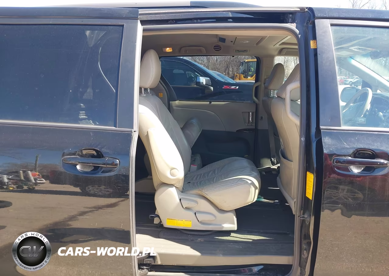 2011 Toyota Sienna Xle V6 VIN:5TDYK3DC1BS100188 - 8