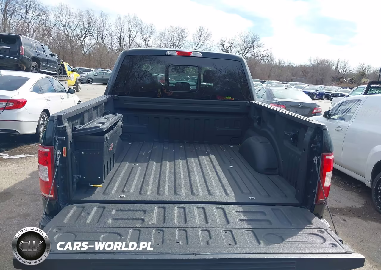 2018 Ford F-150 Xlt VIN:1FTEW1EP0JFD06226 - 18