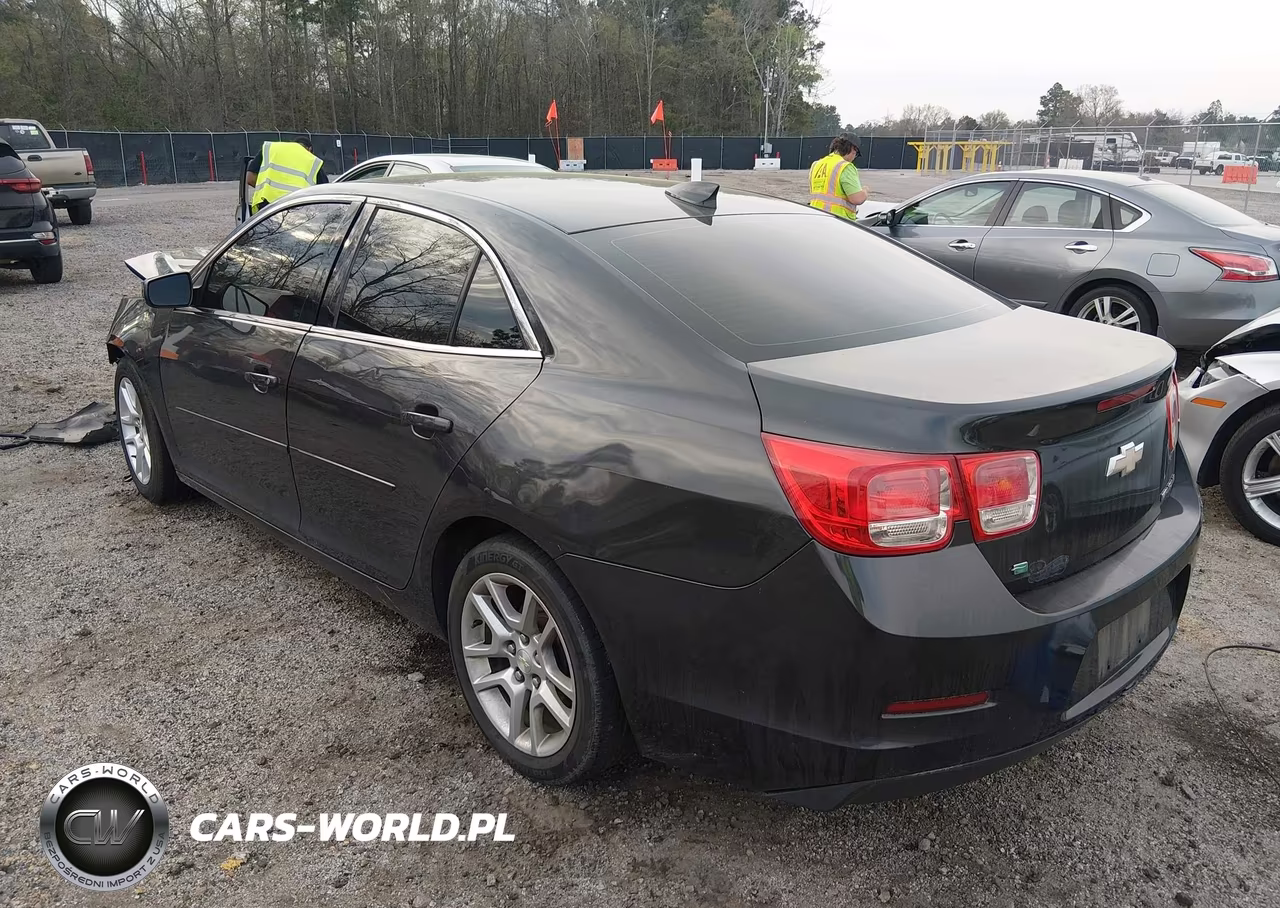 2015 Chevrolet Malibu 1Lt VIN:1G11C5SL9FF175216 - 3
