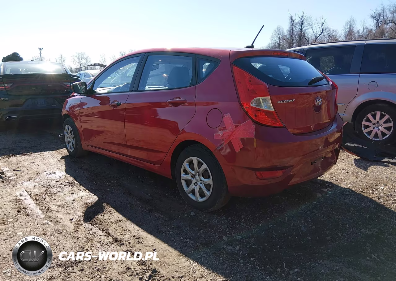 2013 Hyundai Accent Gs VIN:KMHCT5AE3DU126178 - 3