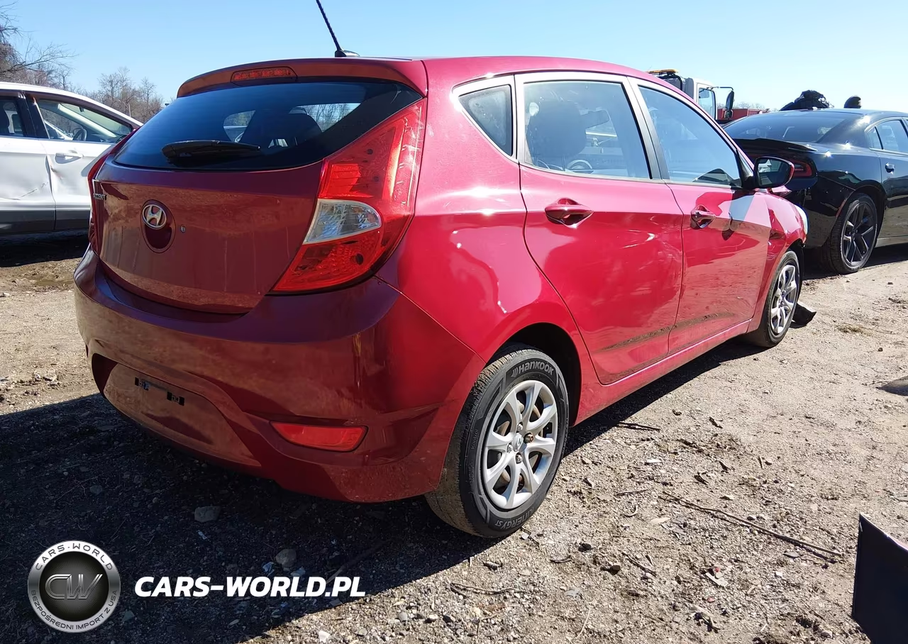 2013 Hyundai Accent Gs VIN:KMHCT5AE3DU126178 - 4