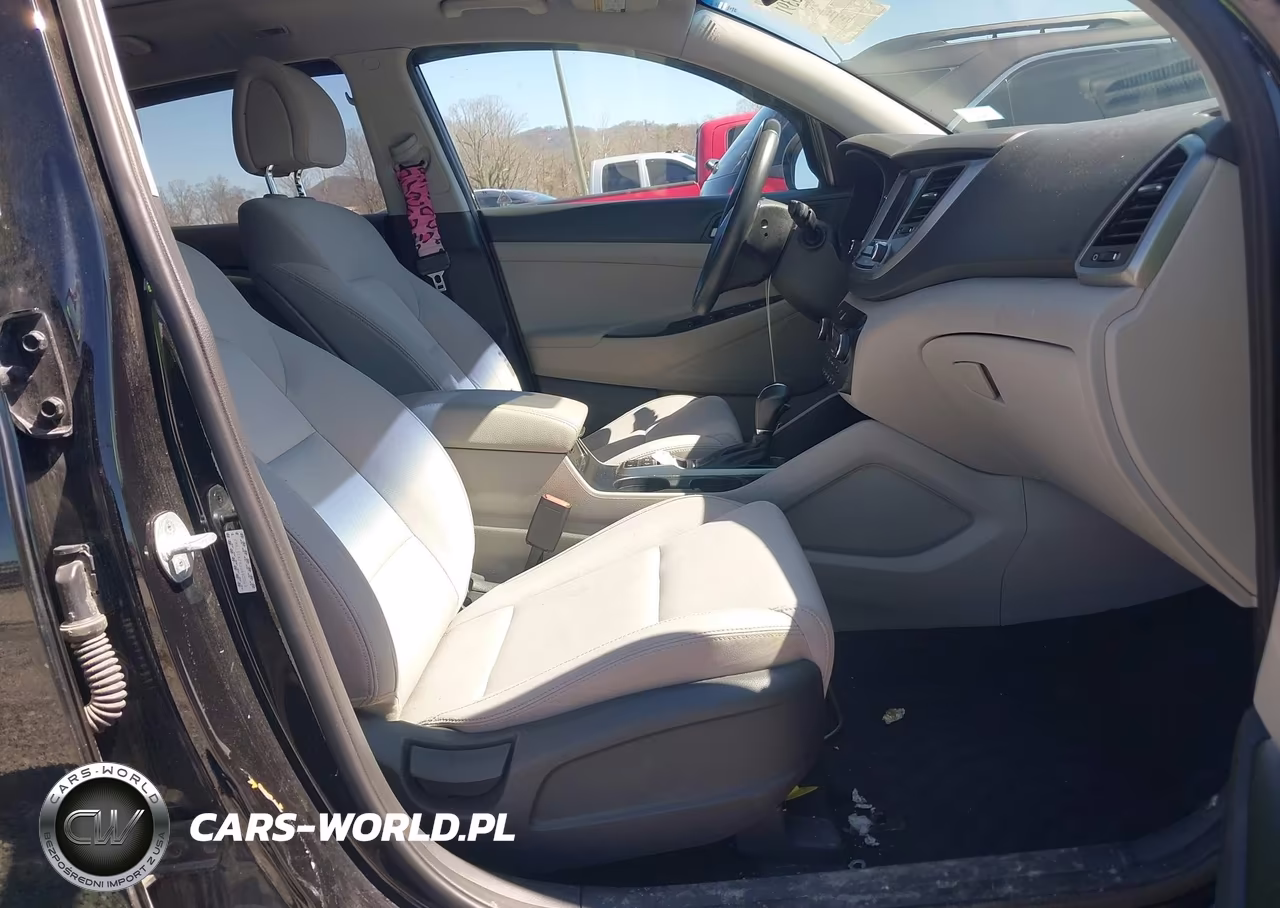 2018 Hyundai Tucson Value VIN:KM8J3CA2XJU690049 - 5