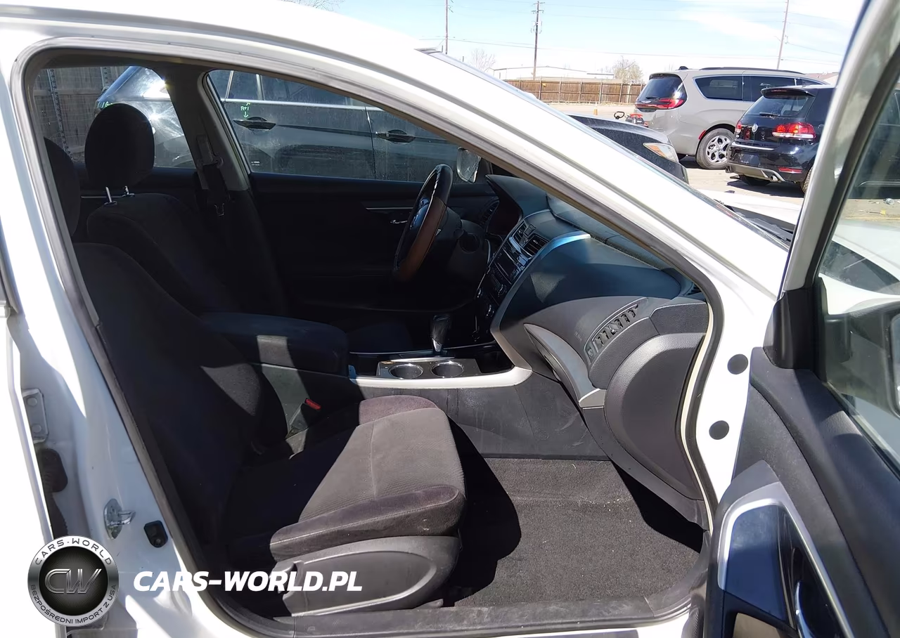 2013 Nissan Altima 2.5 S VIN:1N4AL3AP2DN555670 - 5
