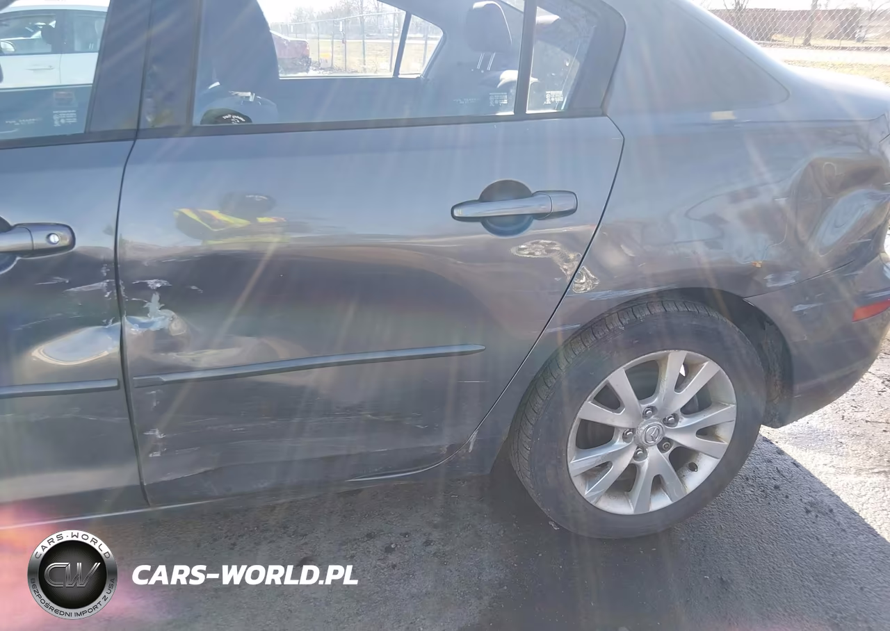 2007 Mazda Mazda3 I Touring VIN:JM1BK32F671714077 - 13