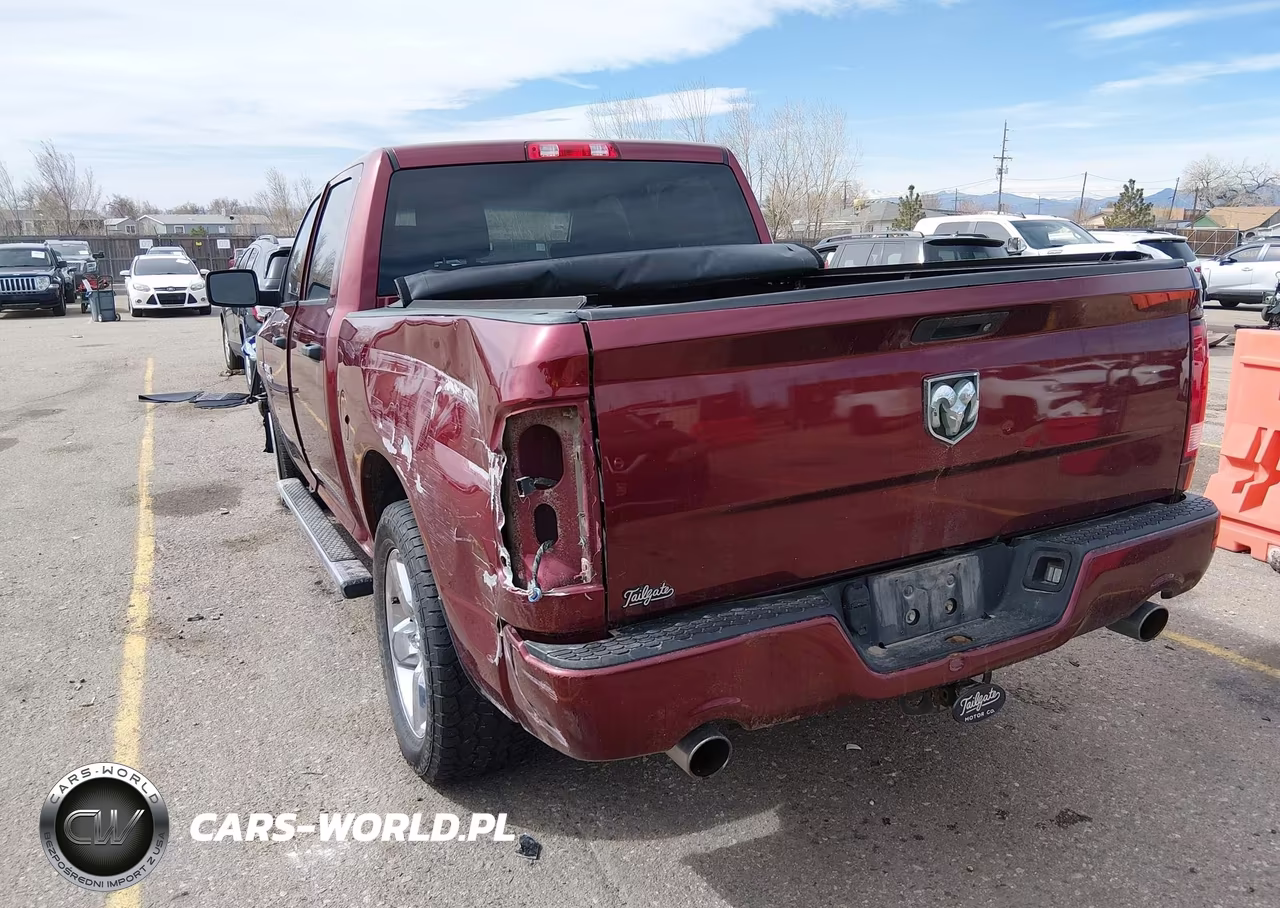 2017 Ram 1500 Express 4X4 5'7 Box VIN:3C6RR7KT9HG735250 - 3