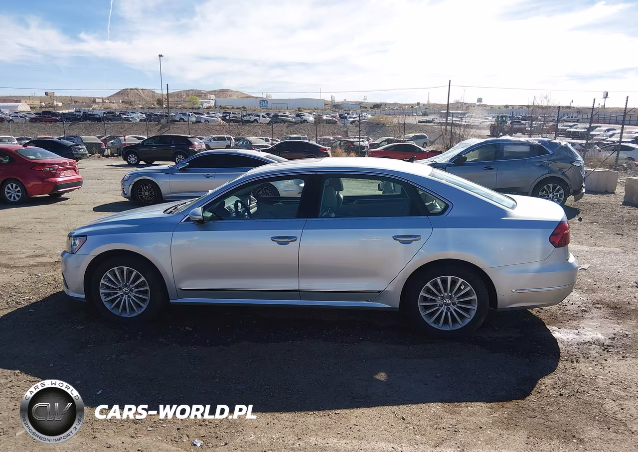 2017 Volkswagen Passat 1.8T Se VIN:1VWBT7A38HC051903 - 14