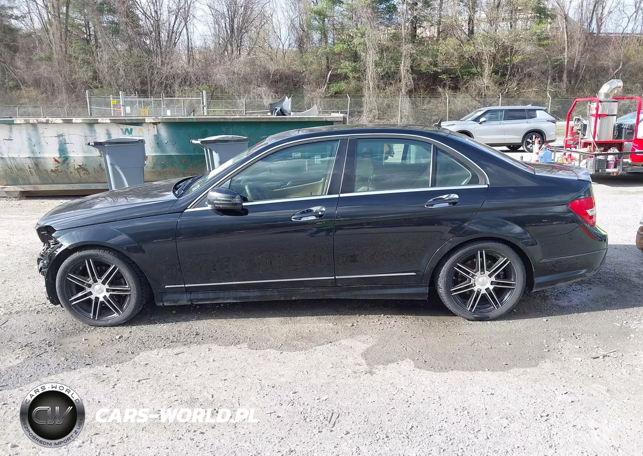 2012 Mercedes-Benz C 300 Sport 4Matic VIN:WDDGF8BB6CF881692 - 14
