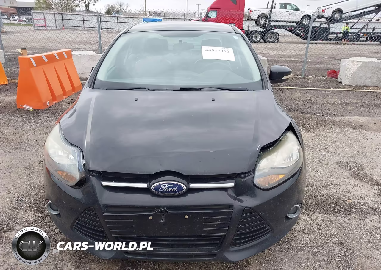 2014 Ford Focus Titanium VIN:1FADP3J27EL170379 - 12