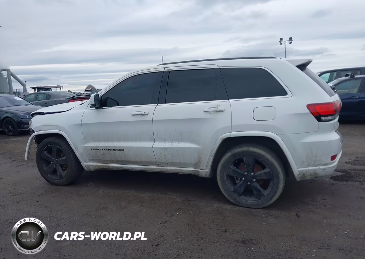 2015 Jeep Grand Cherokee Altitude VIN:1C4RJFAG5FC875956 - 13
