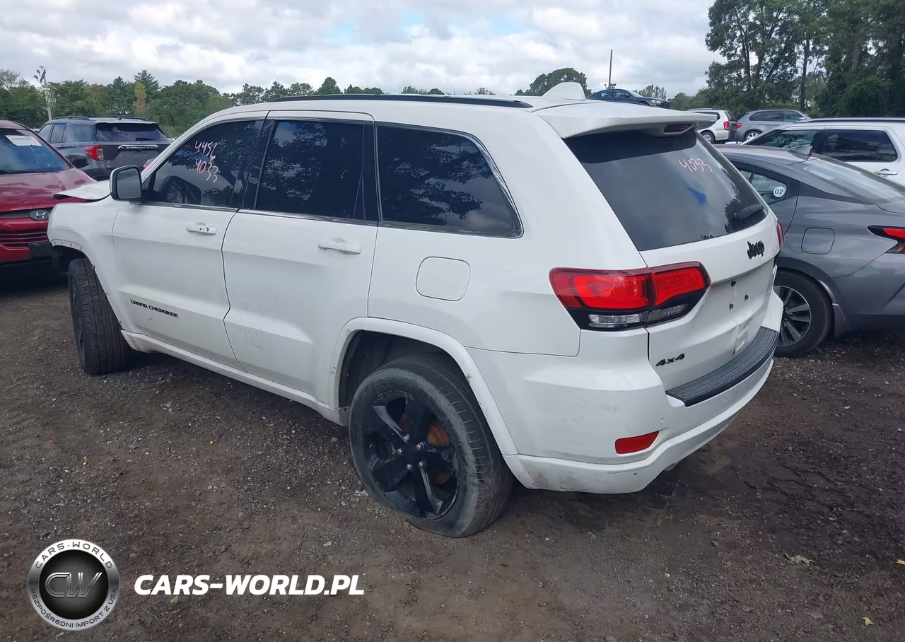 2015 Jeep Grand Cherokee Altitude VIN:1C4RJFAG5FC875956 - 3