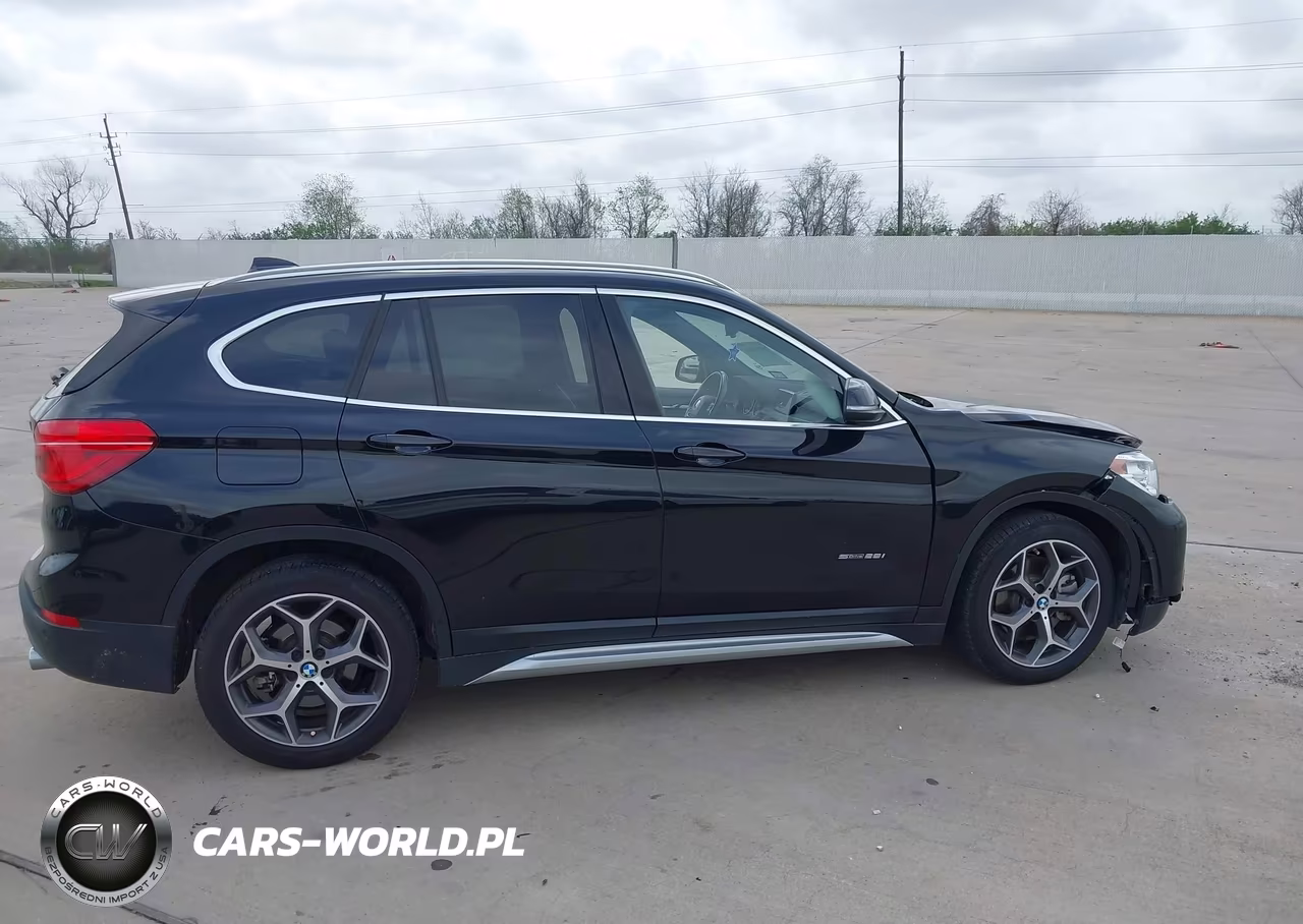 2018 BMW X1 Sdrive28I VIN:WBXHU7C32J5H42934 - 13