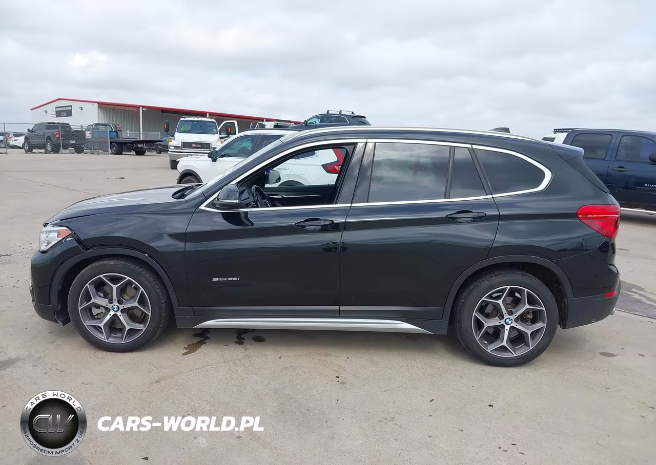 2018 BMW X1 Sdrive28I VIN:WBXHU7C32J5H42934 - 14