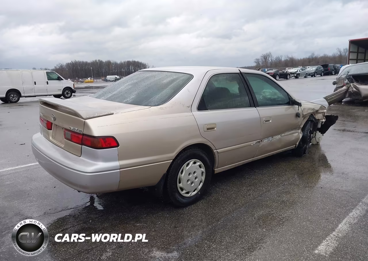 1999 Toyota Camry Le VIN:4T1BG22K0XU904864 - 4